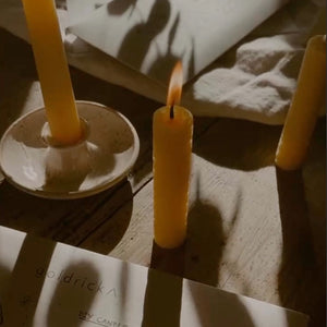 MAKE YOUR OWN BEESWAX CANDLE MAKING KIT
